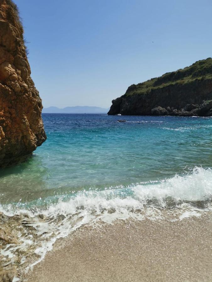קאסטלמארה דל גולפו Casa Vacanza Corallo מראה חיצוני תמונה